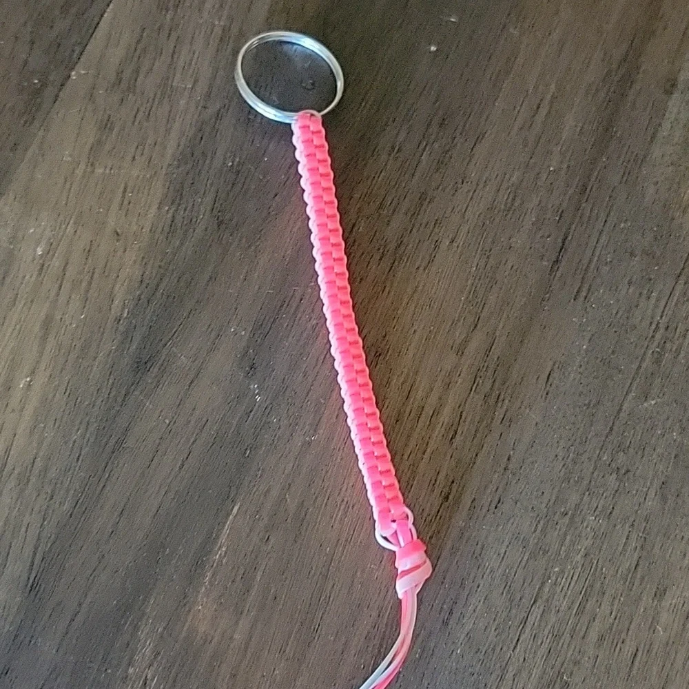 Gimp Boondoggle Rexlace Box Square Stitch Zipper Pull Keychain
